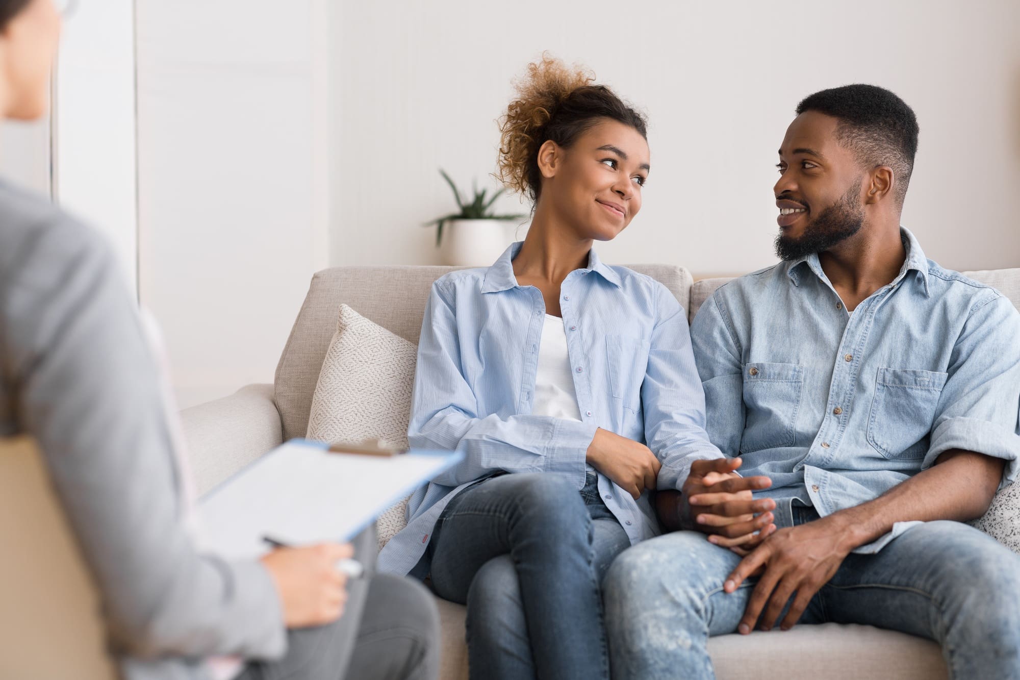 Featured image for “Cómo la consejería matrimonial transforma las relaciones a través de la confianza y la comunicación”