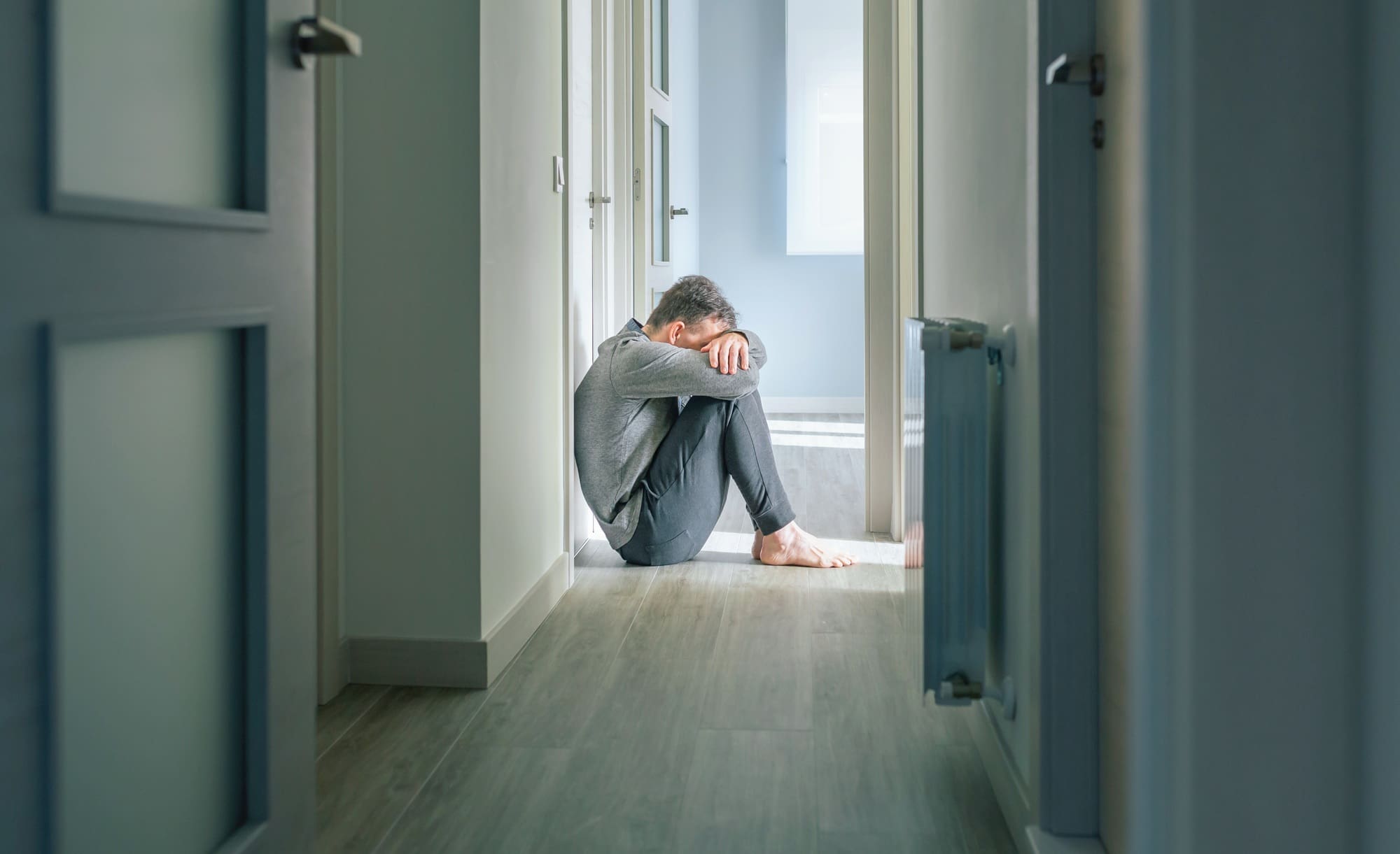 Featured image for “Boost Your Confidence: 5 Powerful Tips to Overcome Negative Thoughts”